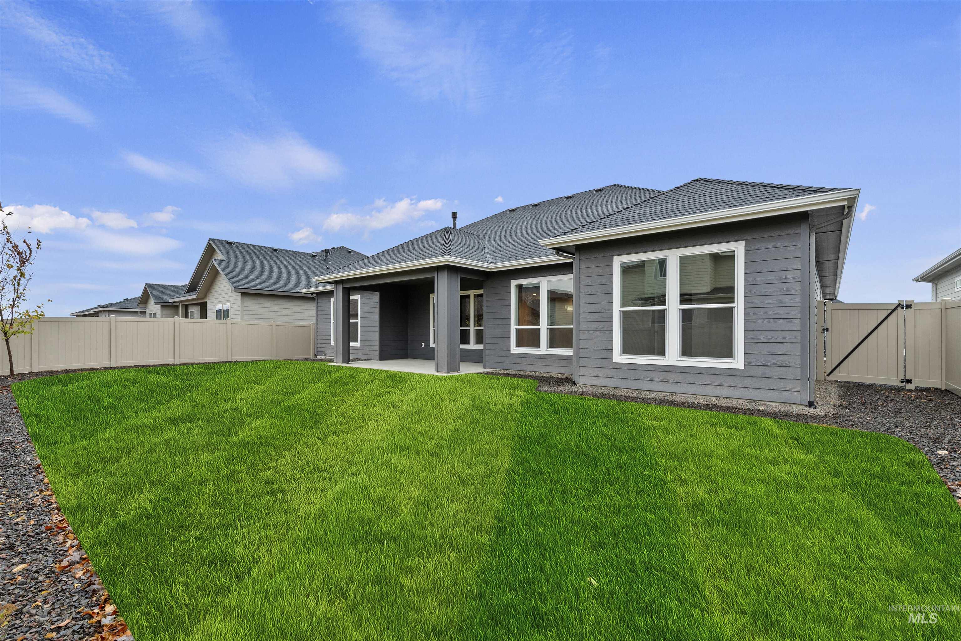 2129 E Blakehurst St