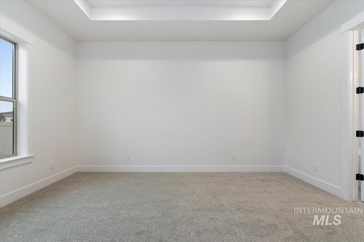 2085 E Blakehurst Ave