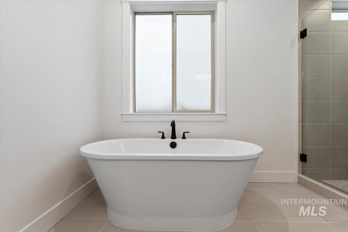 2085 E Blakehurst Ave