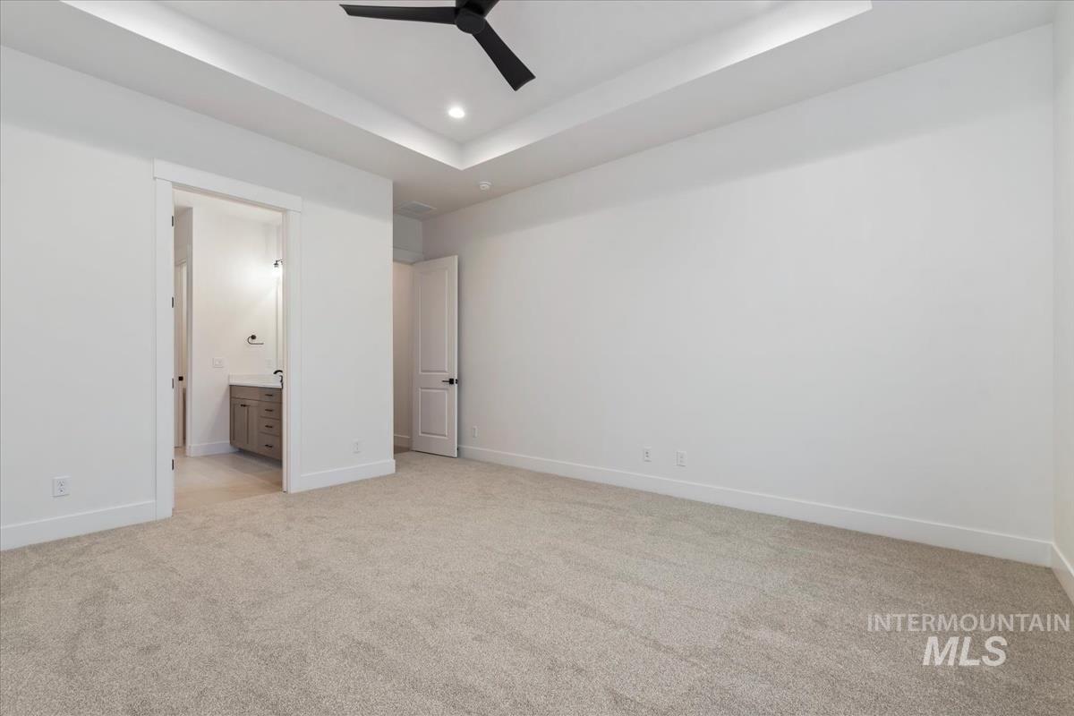 2085 E Blakehurst Ave