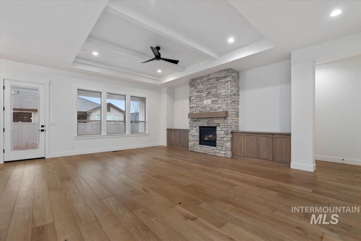 2085 E Blakehurst Ave