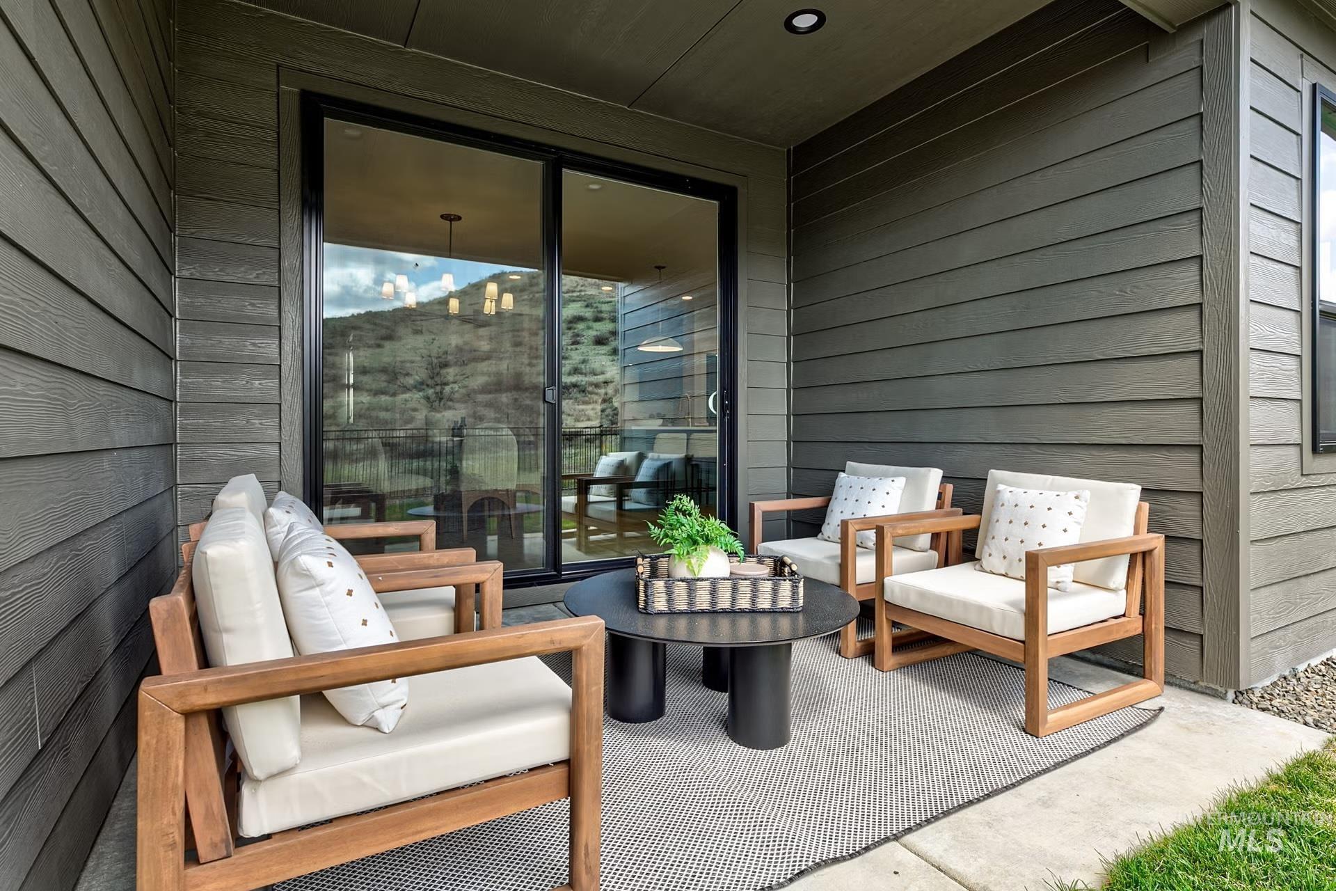 2135 E Sweet Pearl