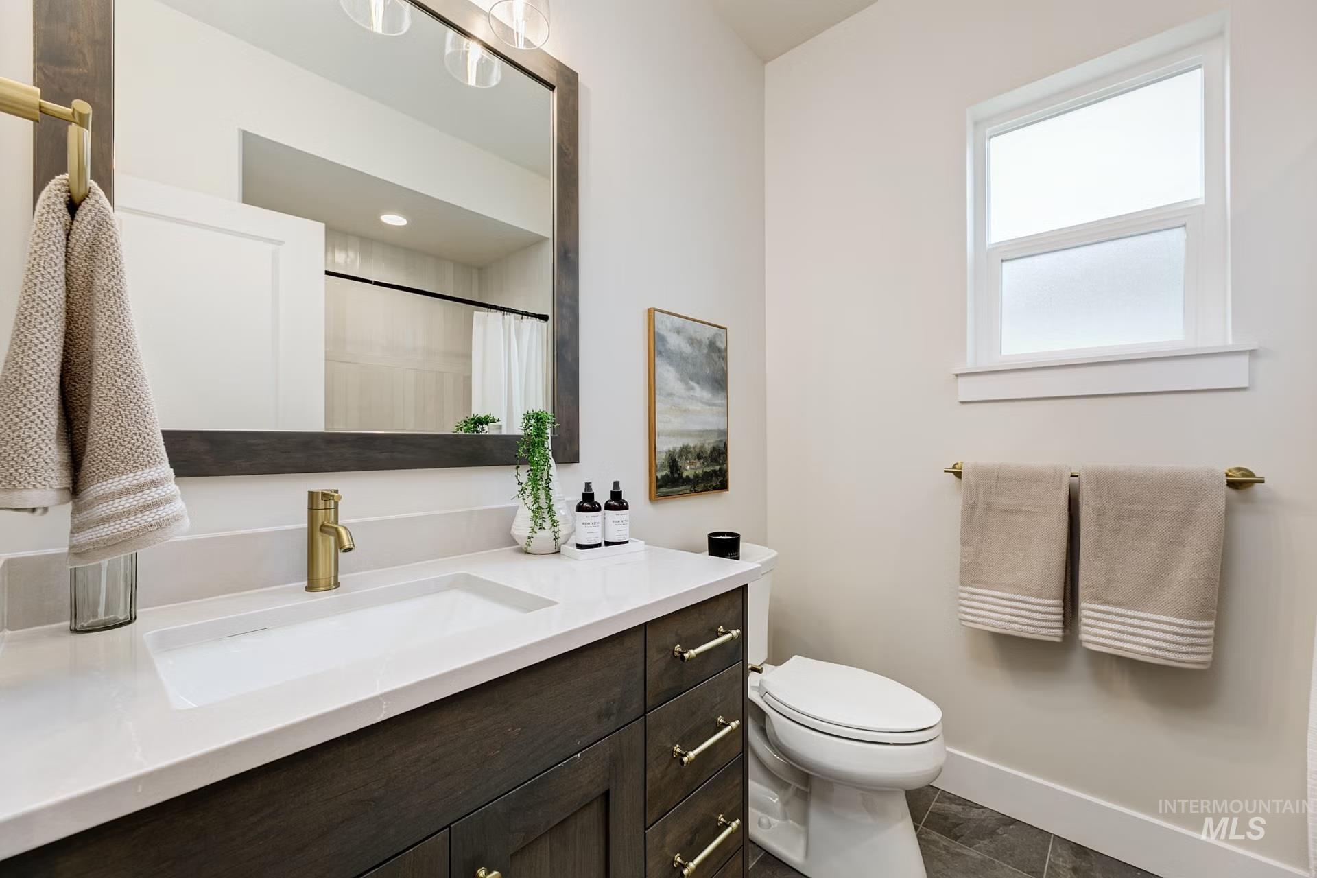2135 E Sweet Pearl