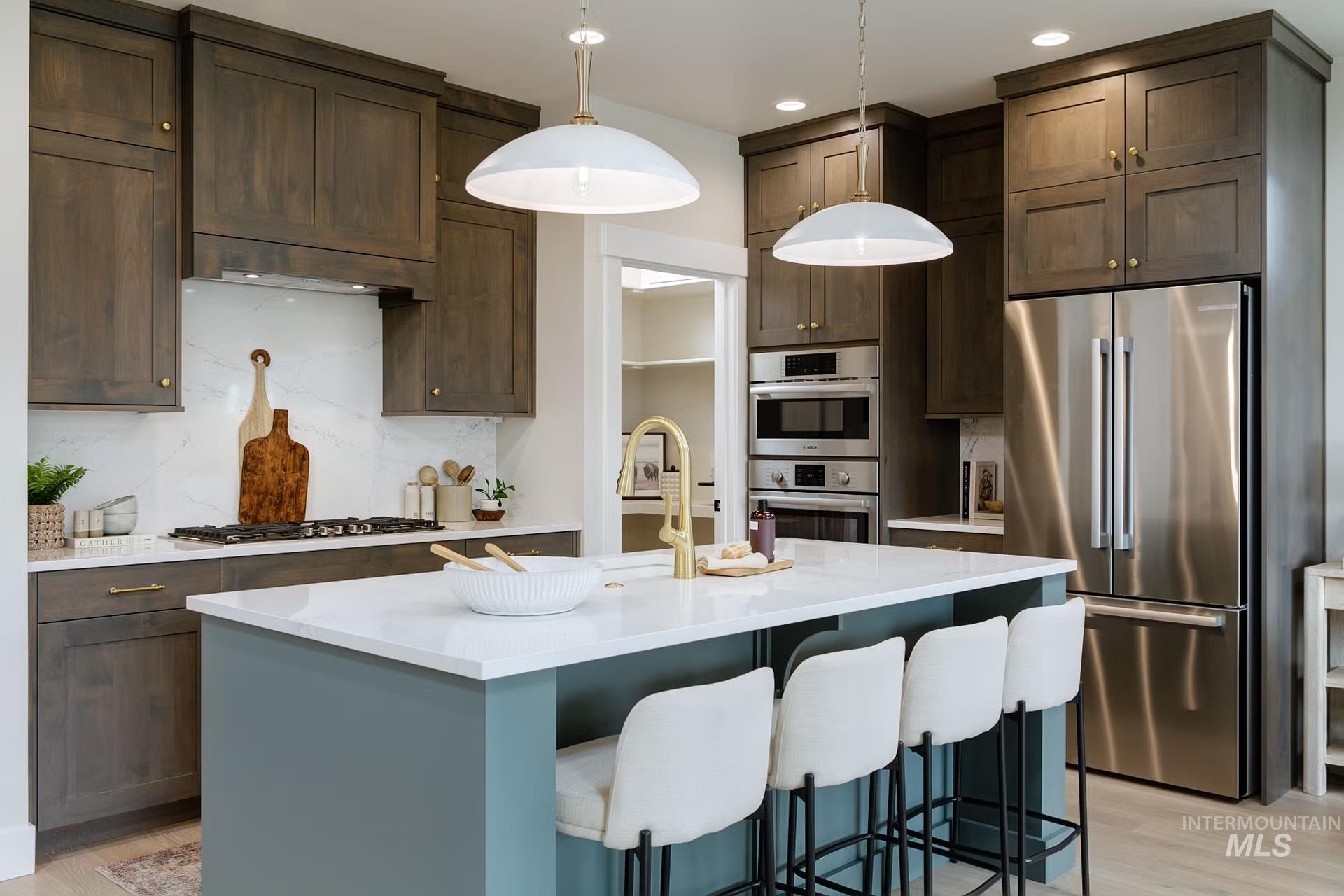 2135 E Sweet Pearl