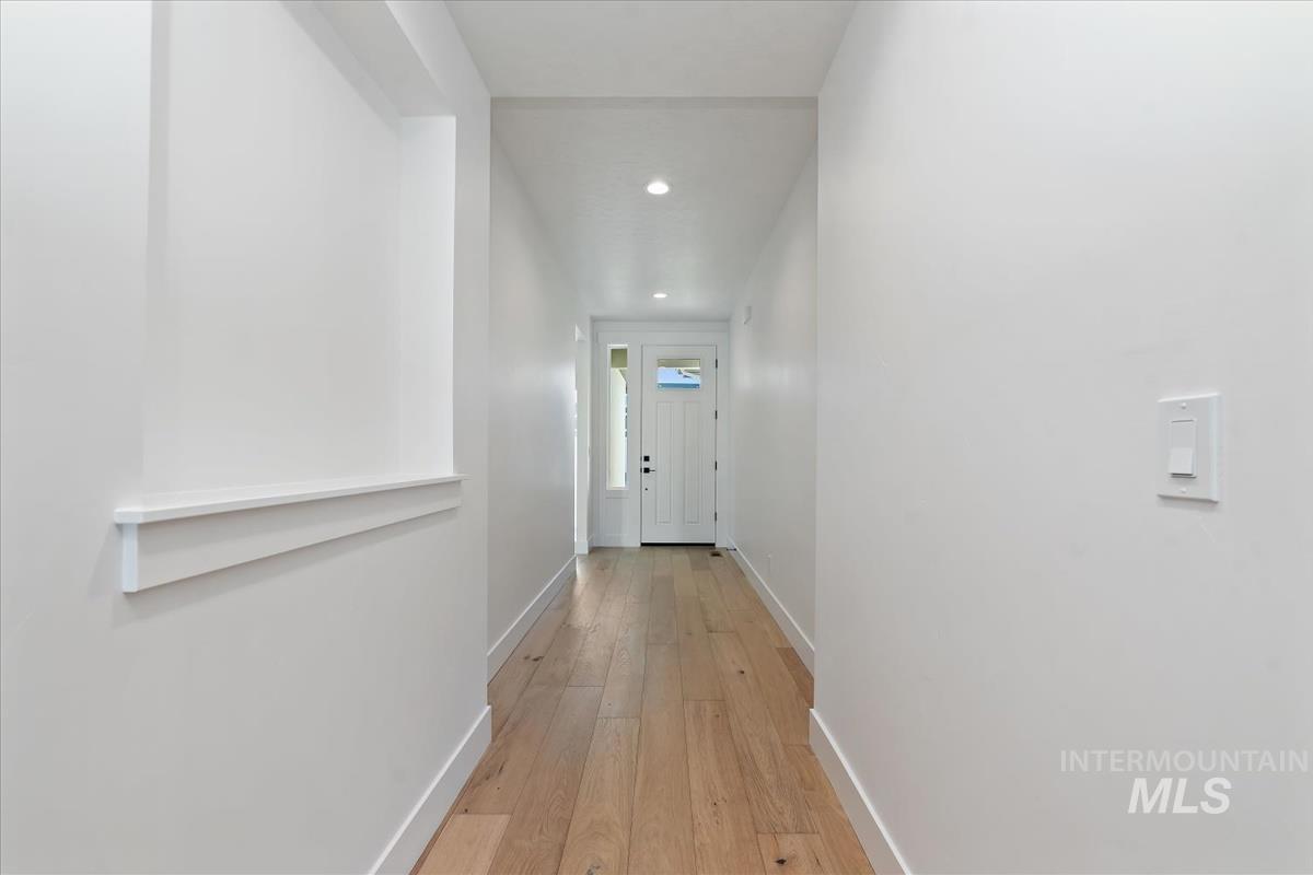 2211 N Ryde Ave.