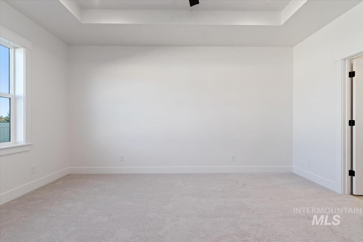 2211 N Ryde Ave.