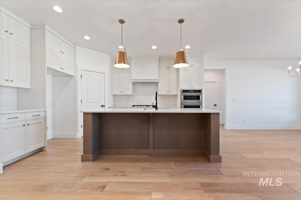 2211 N Ryde Ave.