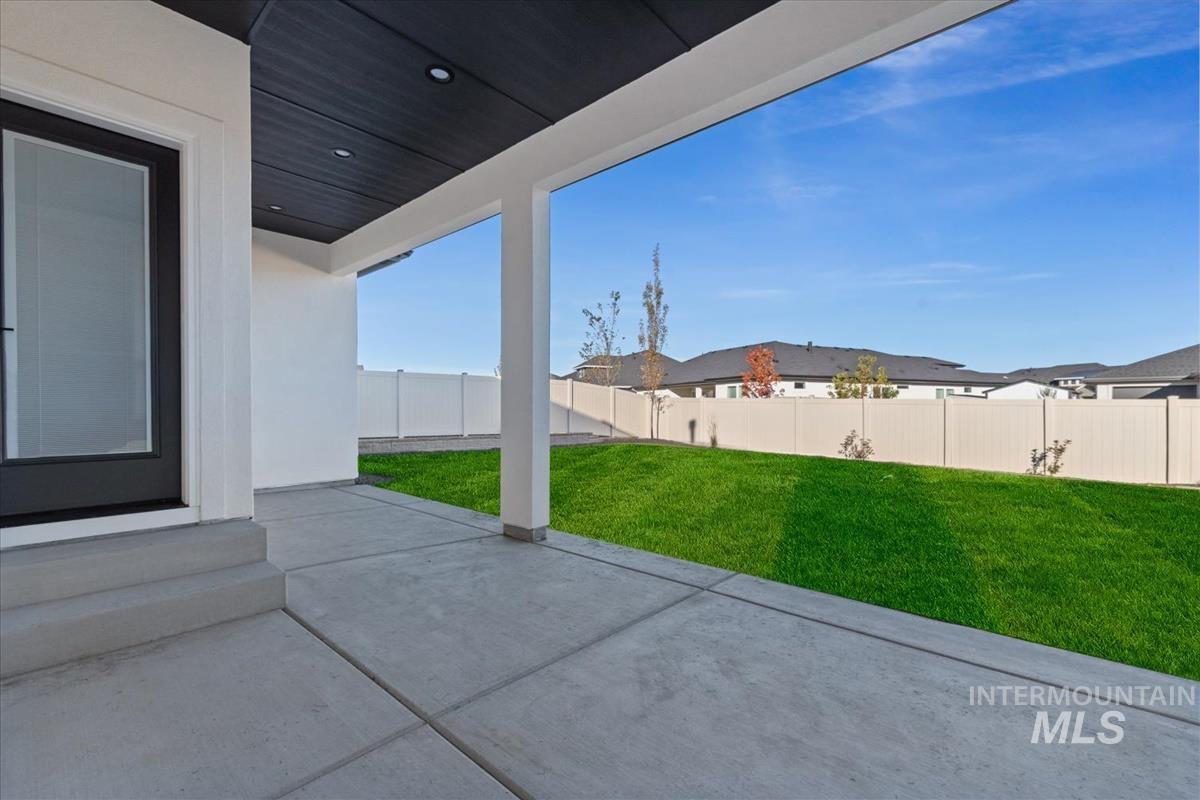 2211 N Ryde Ave.