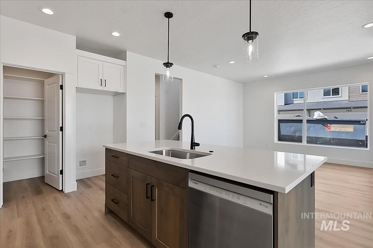 776 S Calhoun Ln.
