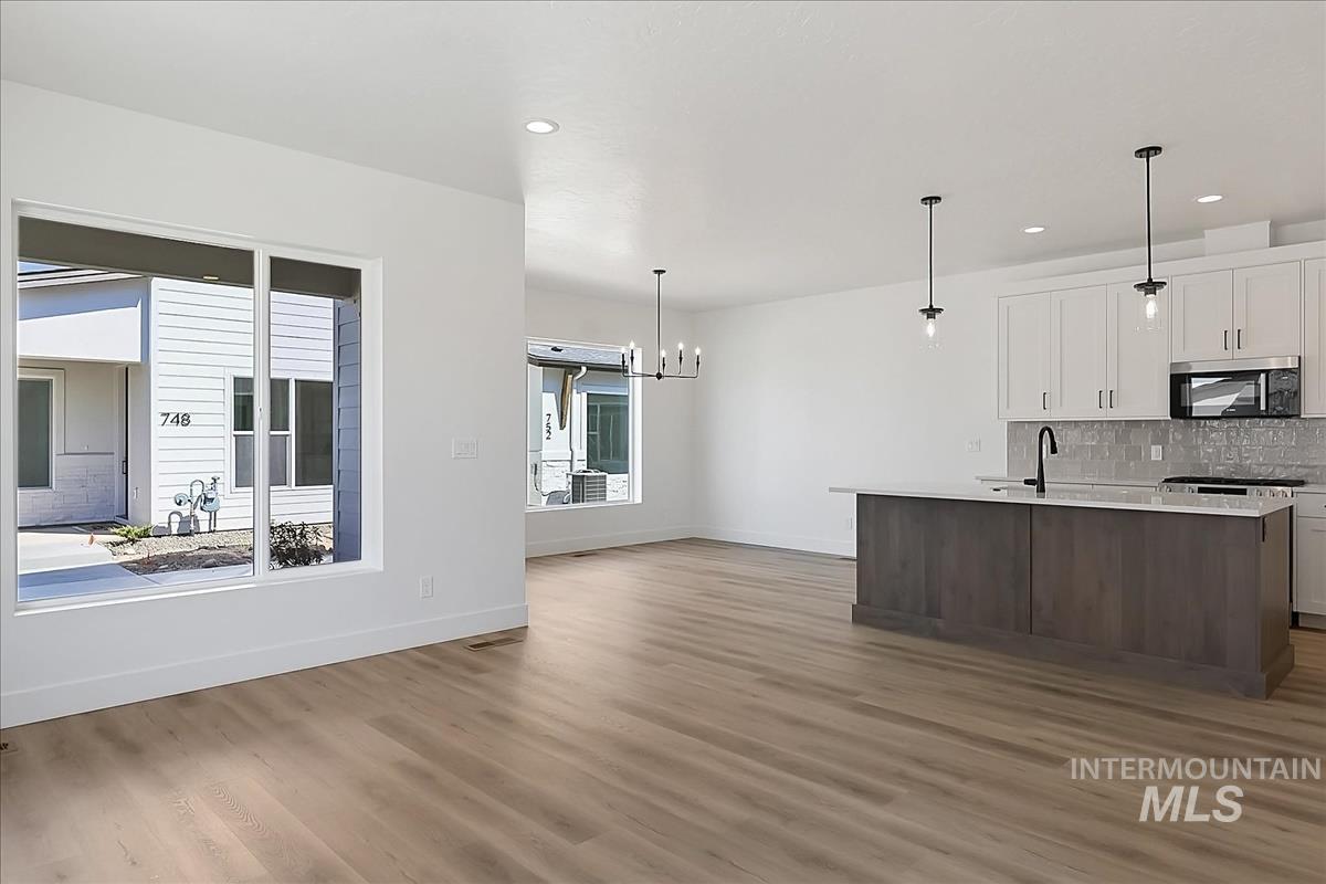 776 S Calhoun Ln.