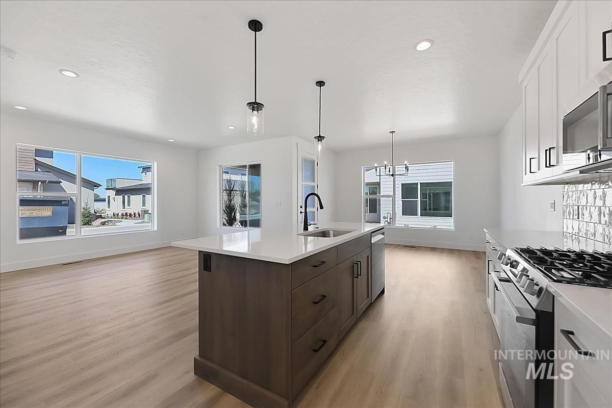 776 S Calhoun Ln.