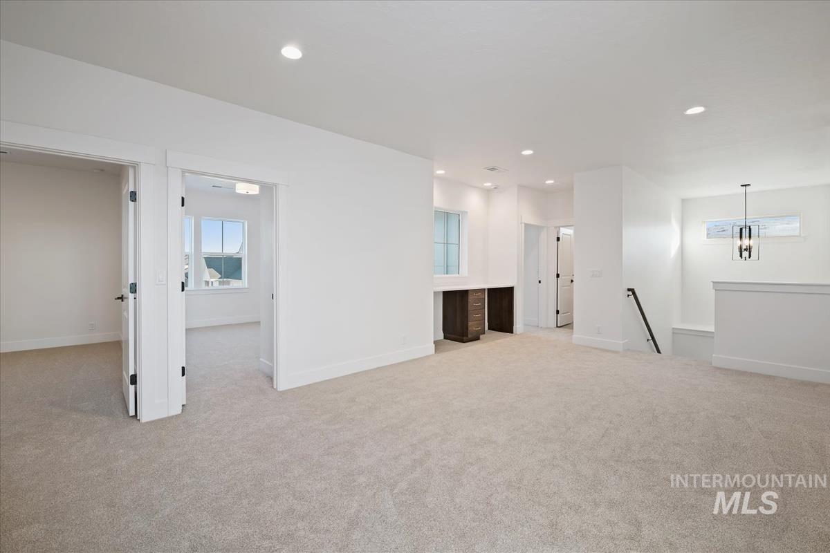 771 W Oak Springs Drive