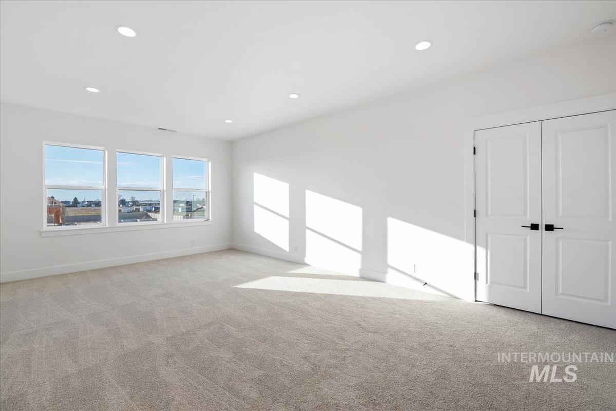 771 W Oak Springs Drive