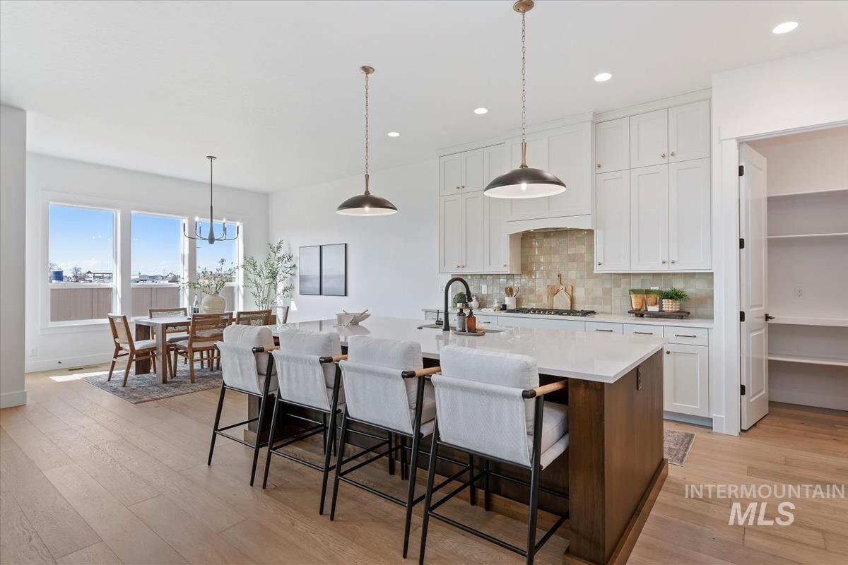 771 W Oak Springs Drive