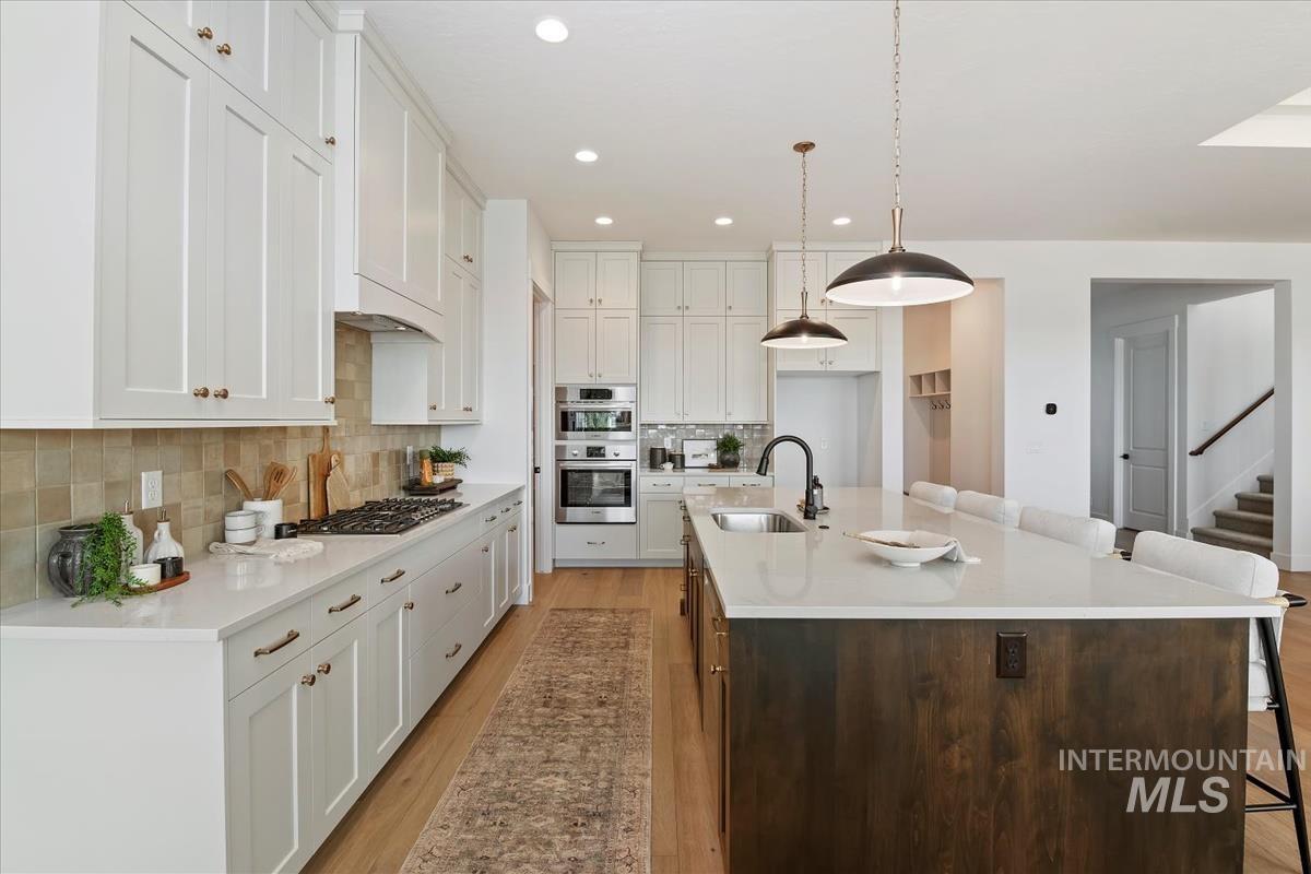 771 W Oak Springs Drive