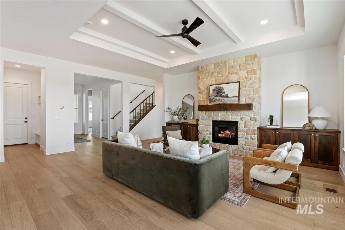 771 W Oak Springs Drive