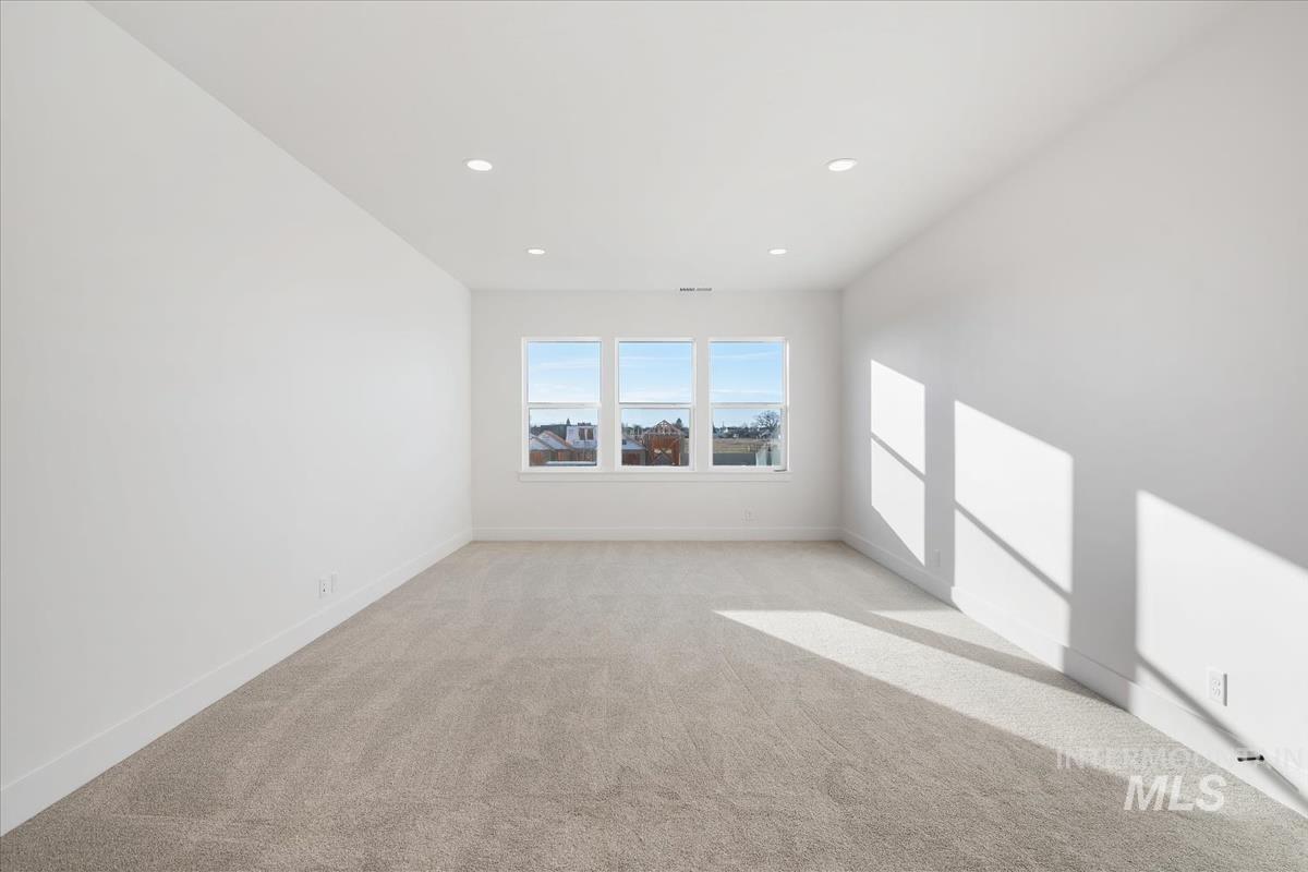771 W Oak Springs Drive