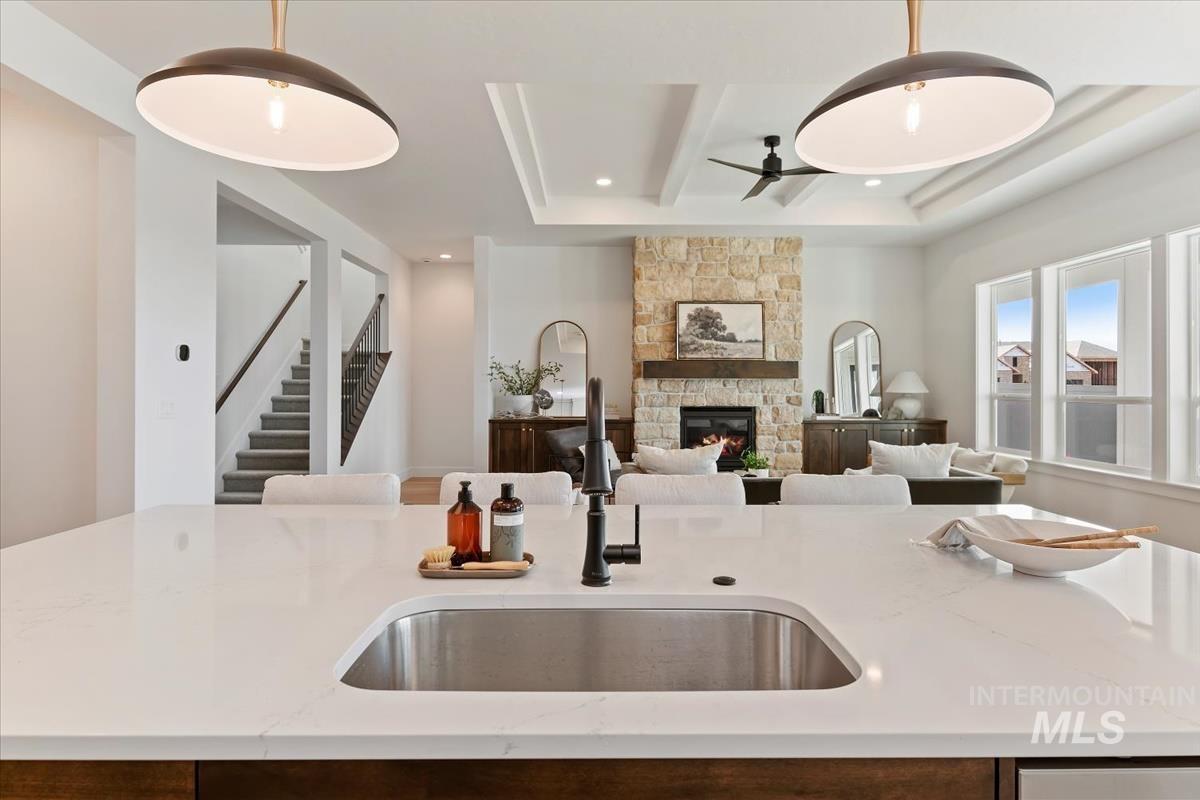 771 W Oak Springs Drive