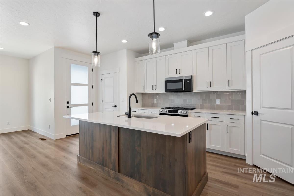 768 S Calhoun Ln.