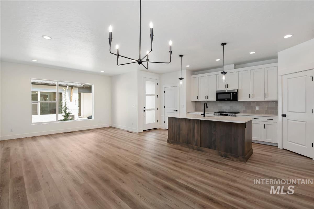 768 S Calhoun Ln.