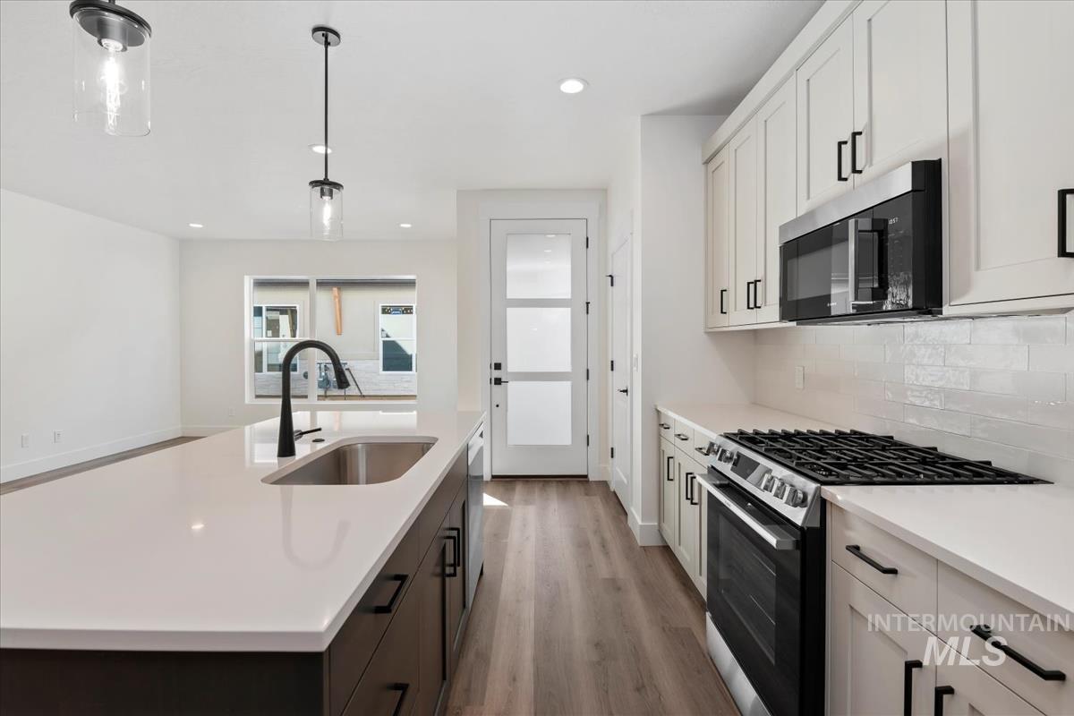 752 S Calhoun