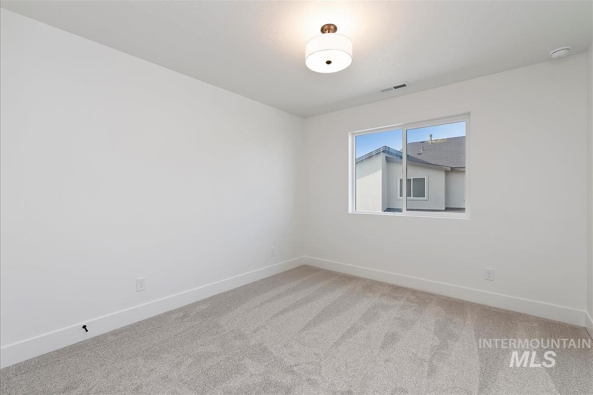 752 S Calhoun