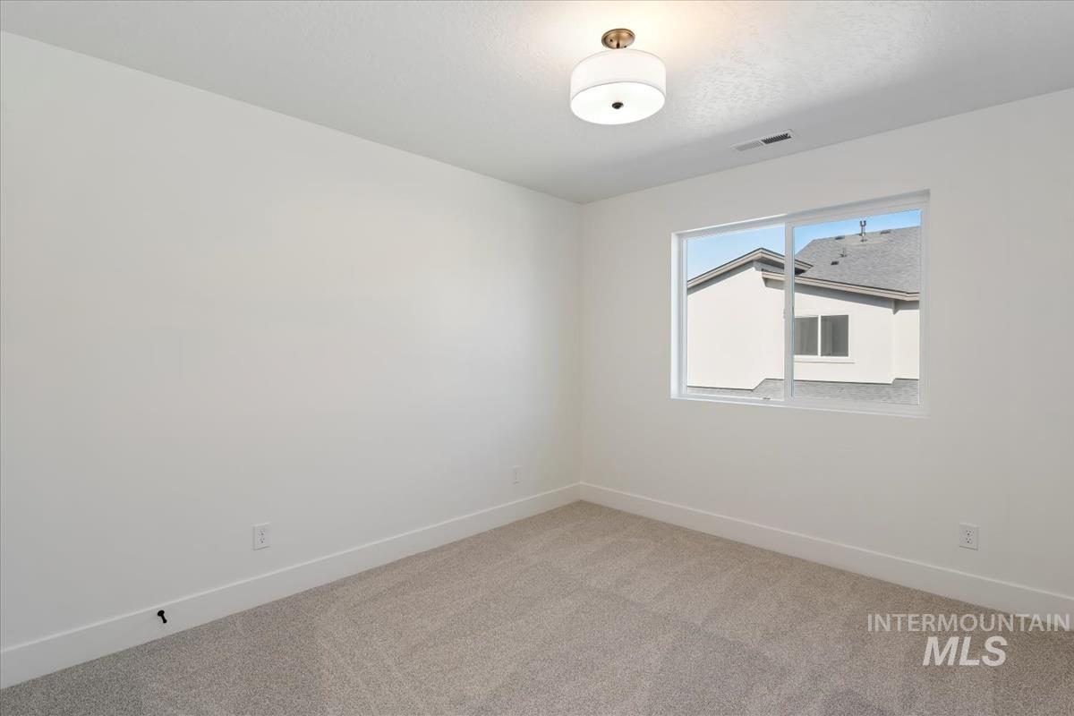 752 S Calhoun