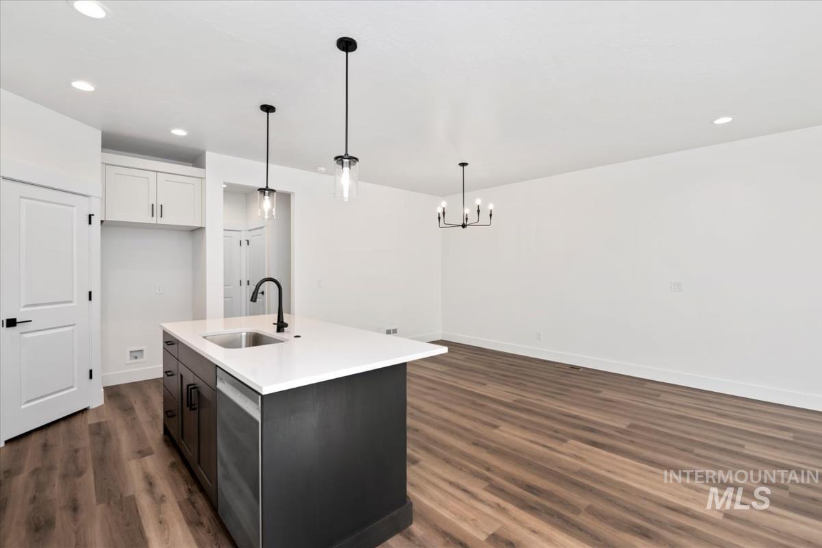 752 S Calhoun