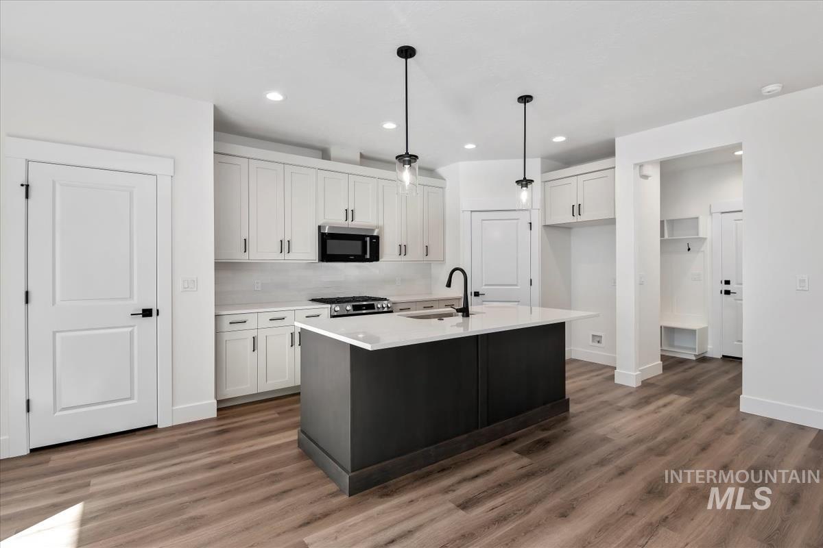 752 S Calhoun