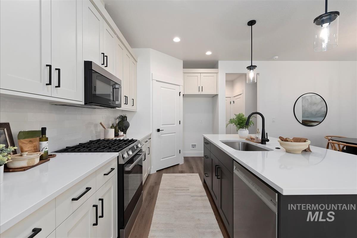 752 S Calhoun