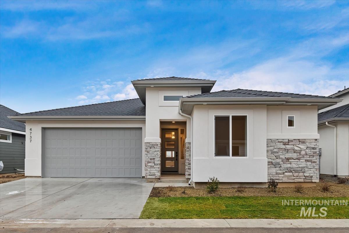 2152 E Rodeo St.
