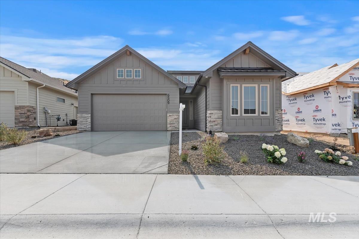 2166 E Rodeo St.