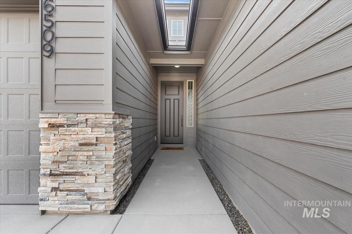 2166 E Rodeo St.