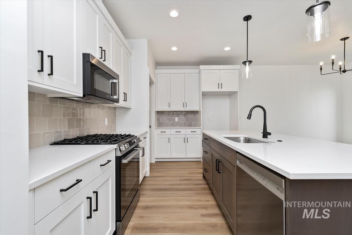 732 S Calhoun Ln.
