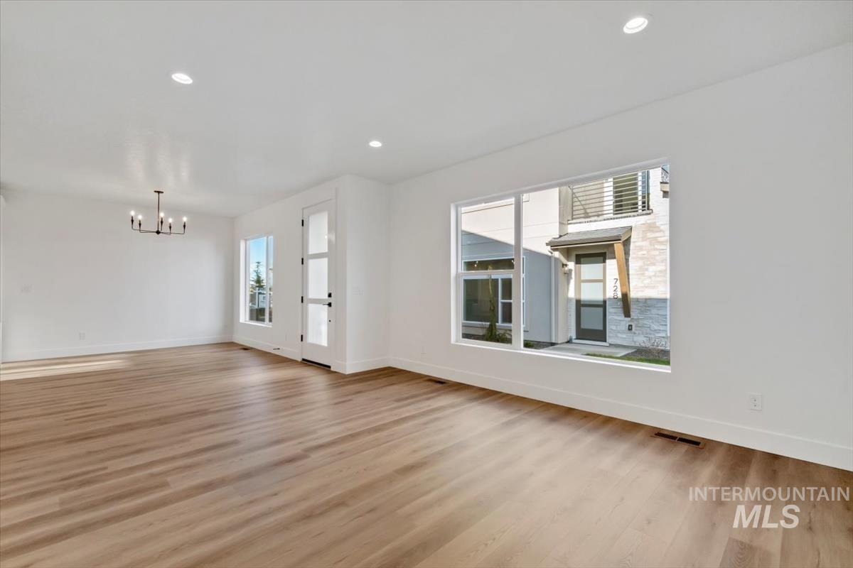 732 S Calhoun Ln.