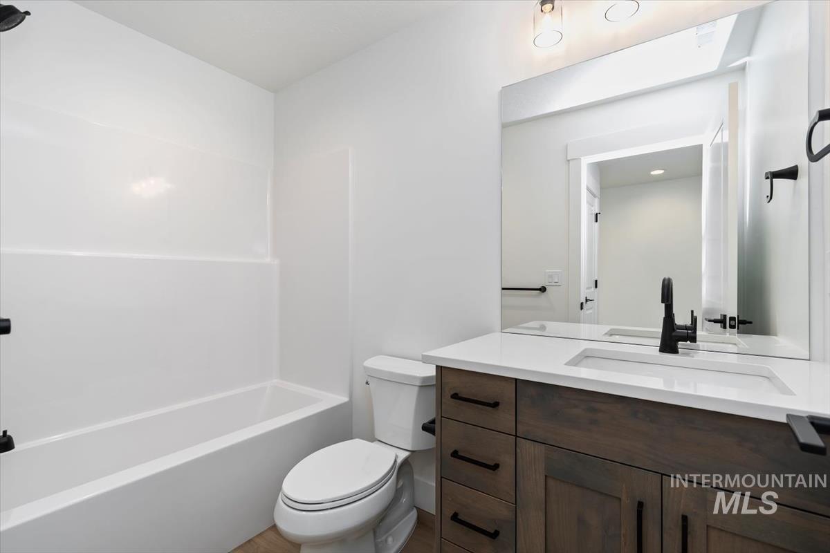 732 S Calhoun Ln.