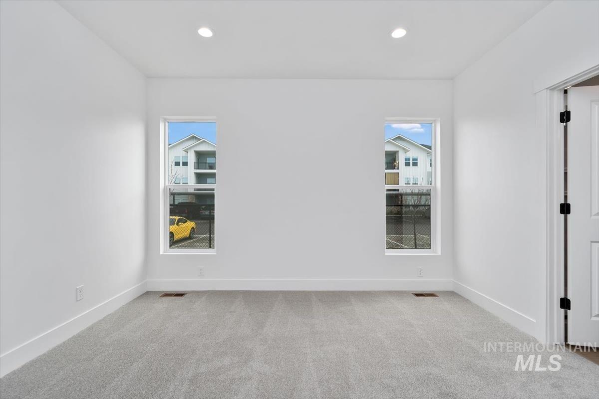 732 S Calhoun Ln.