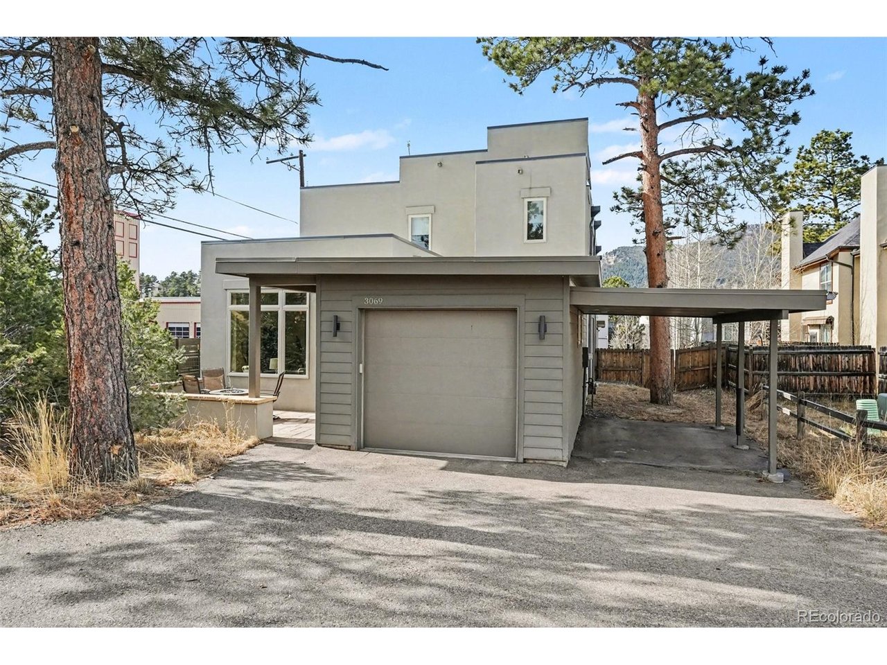3069 Bergen Point Trl