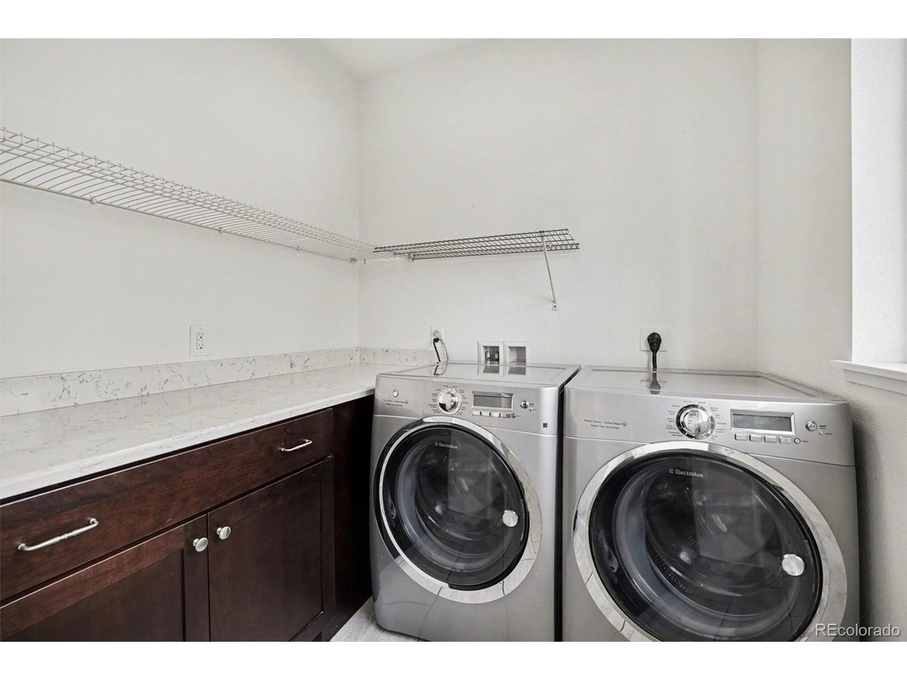 3069 Bergen Point Trl