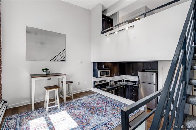 2193 Arapahoe Street Unit: 15