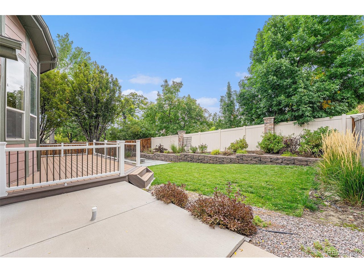9705 Carr Cir