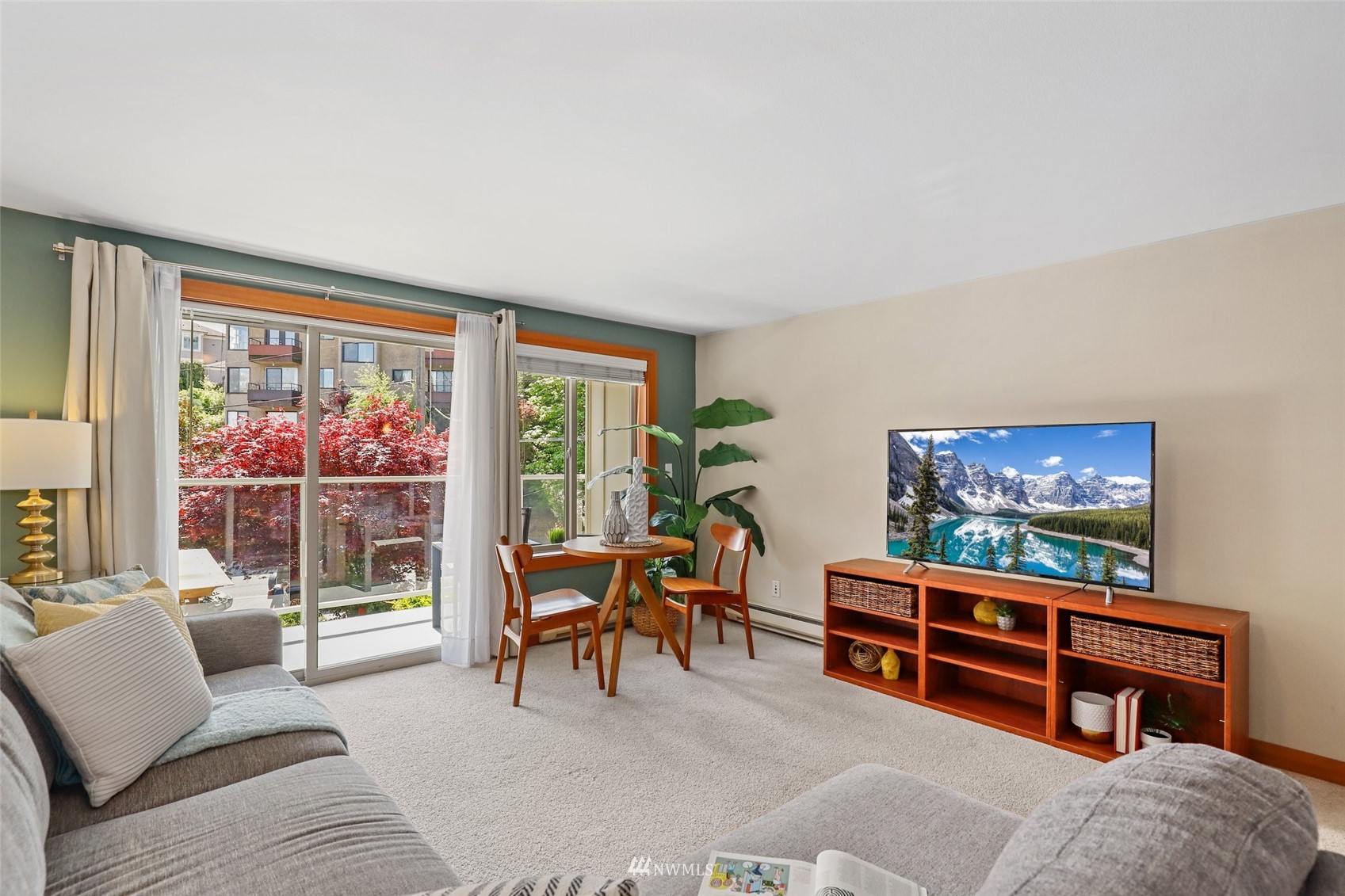 1730 Taylor Avenue N Unit: 305
