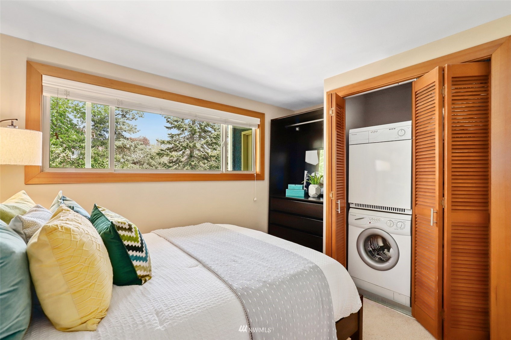 1730 Taylor Avenue N Unit: 305