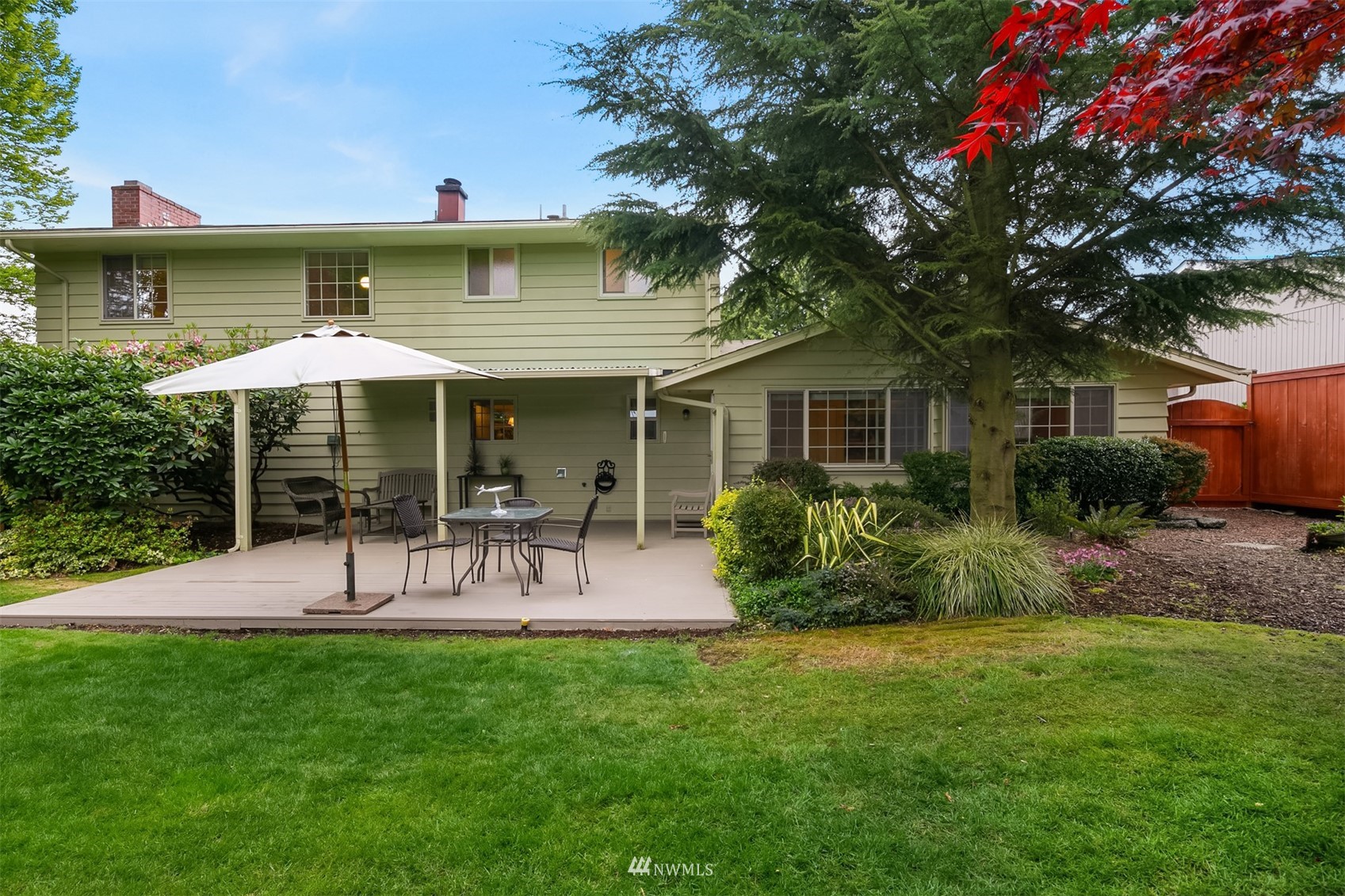 552 S 158th Street