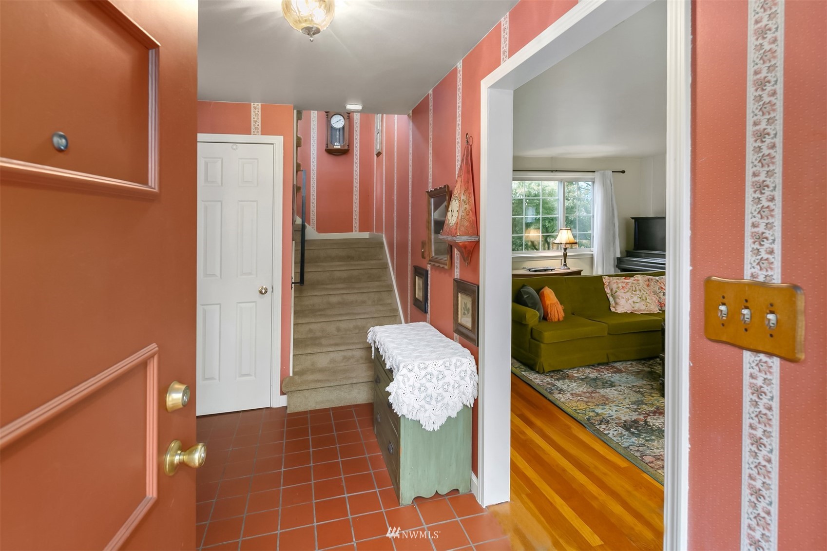 552 S 158th Street