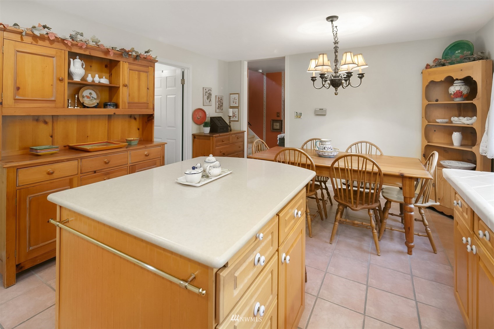 552 S 158th Street
