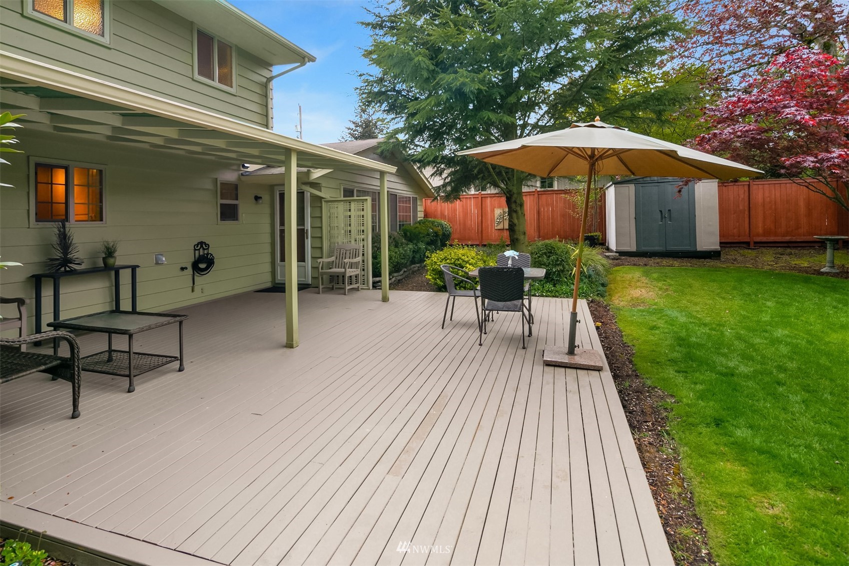 552 S 158th Street