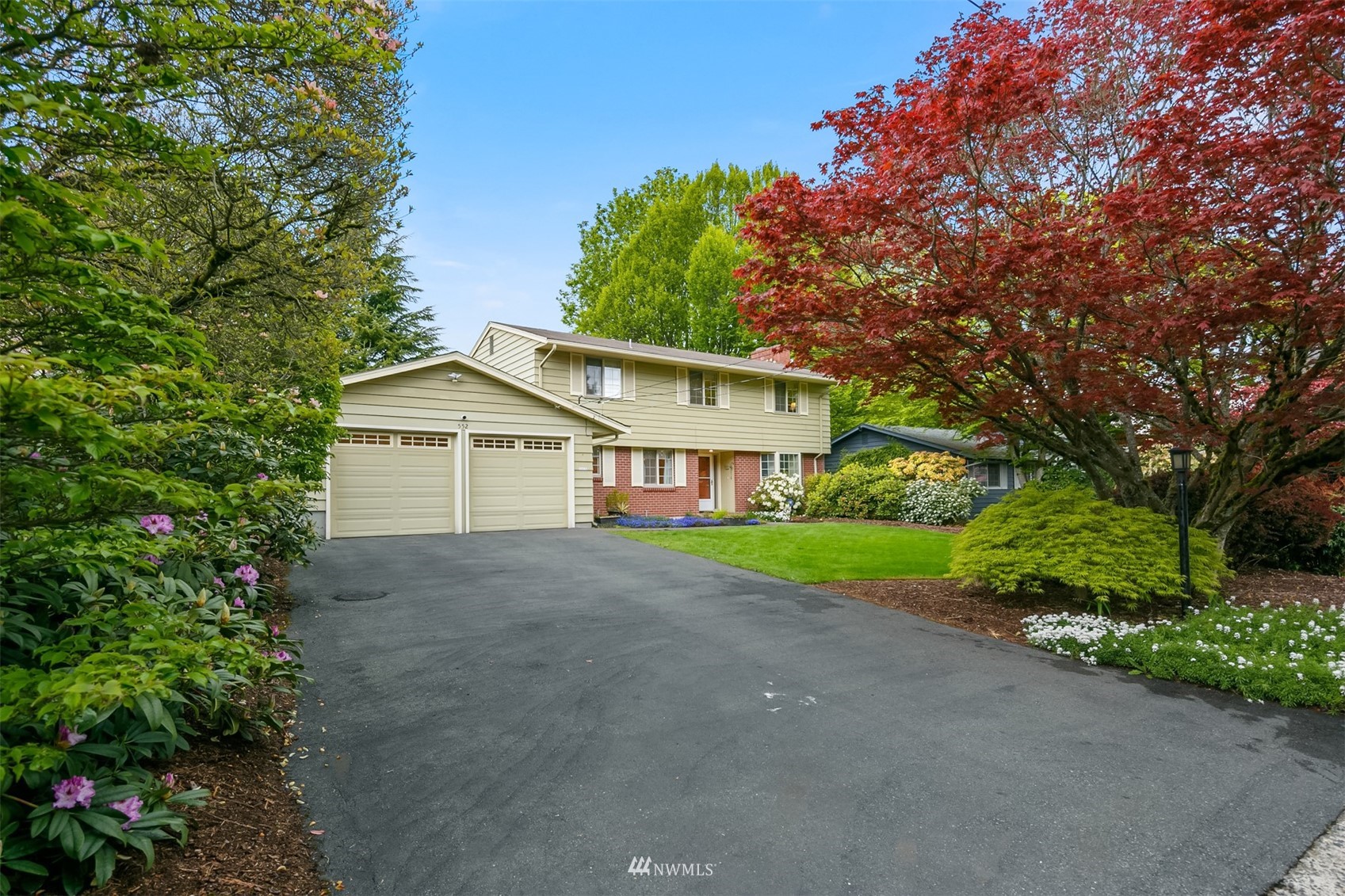 552 S 158th Street