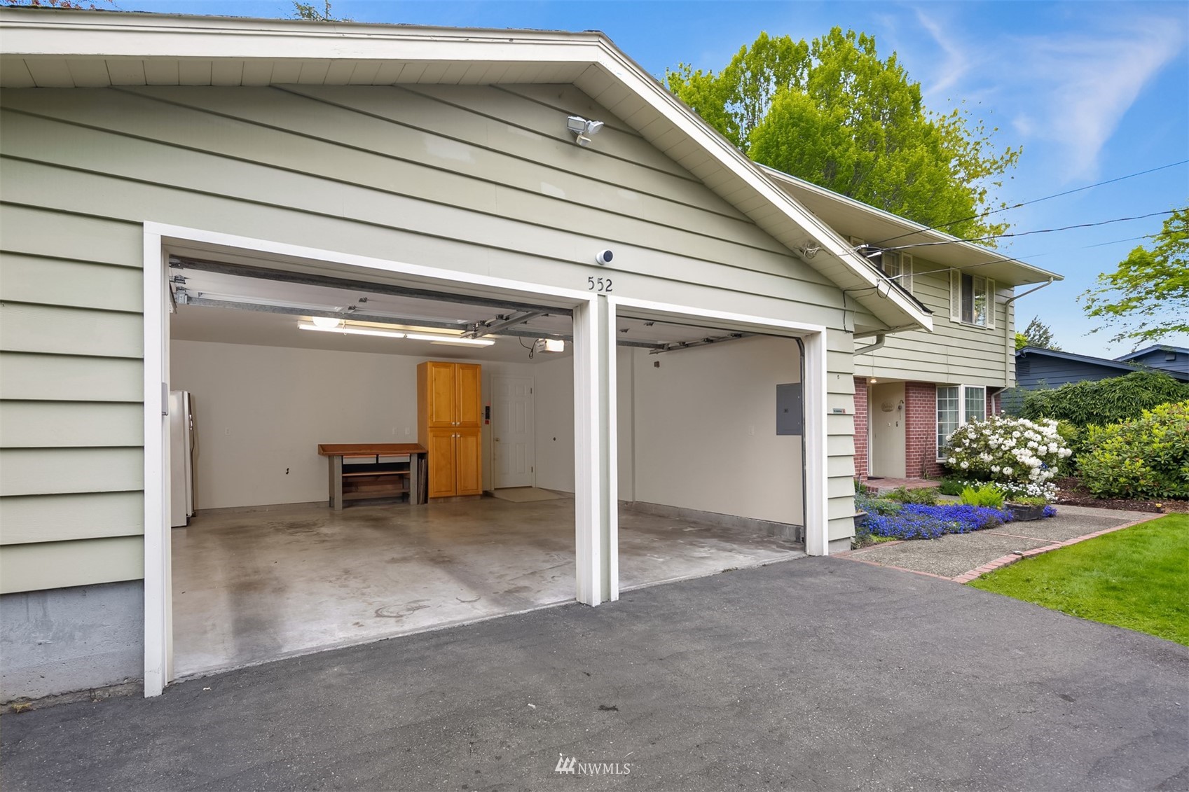 552 S 158th Street