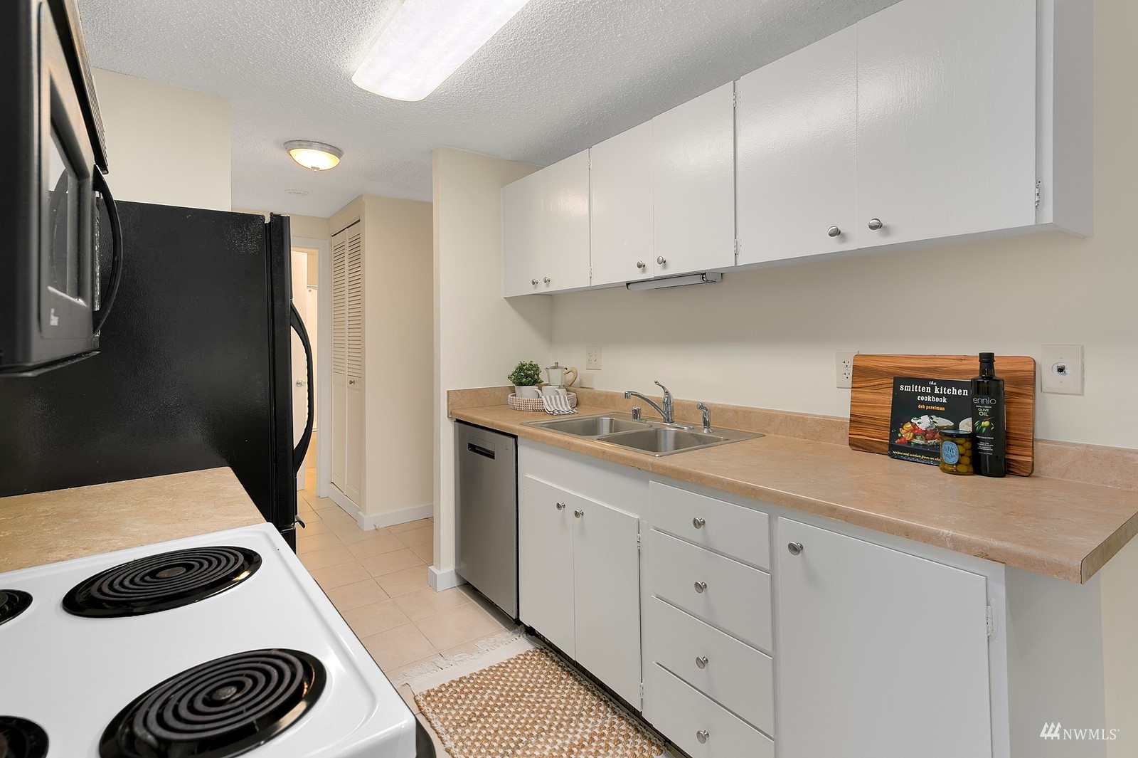 2301 Fairview Avenue E Unit: 108